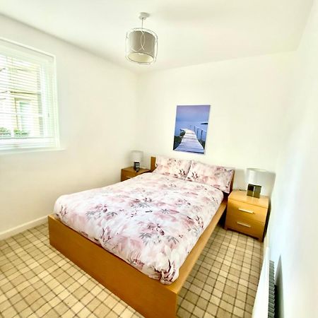 Ground Floor Central 1 Bed With Parking Абърдийн Екстериор снимка