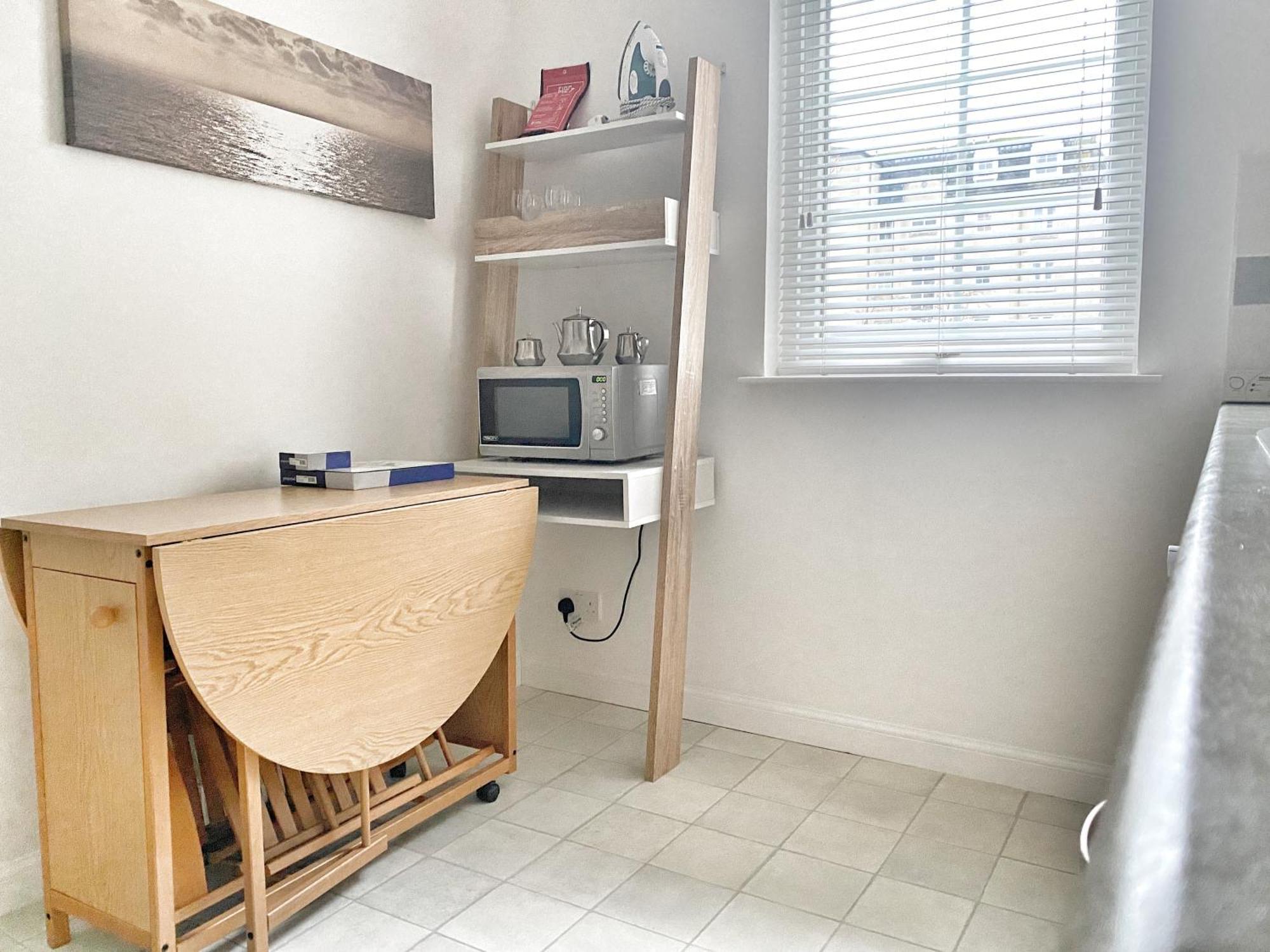Ground Floor Central 1 Bed With Parking Абърдийн Екстериор снимка